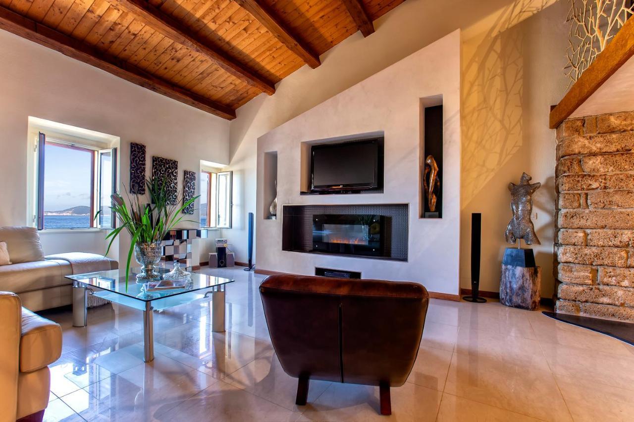 Апартаменты Sardinia Re - Cavour Loft Sea View Альгеро Экстерьер фото